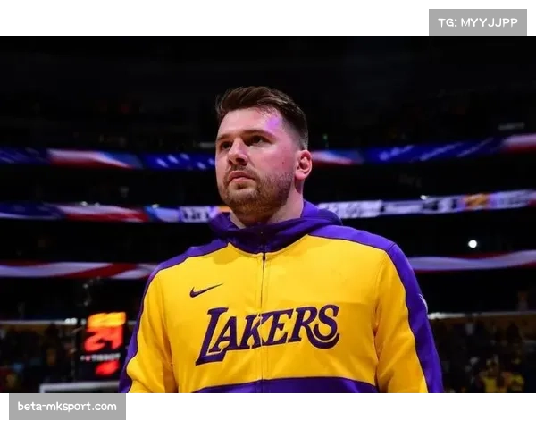 优秀球员东契奇战鹈鹕献34分12篮板全面表现